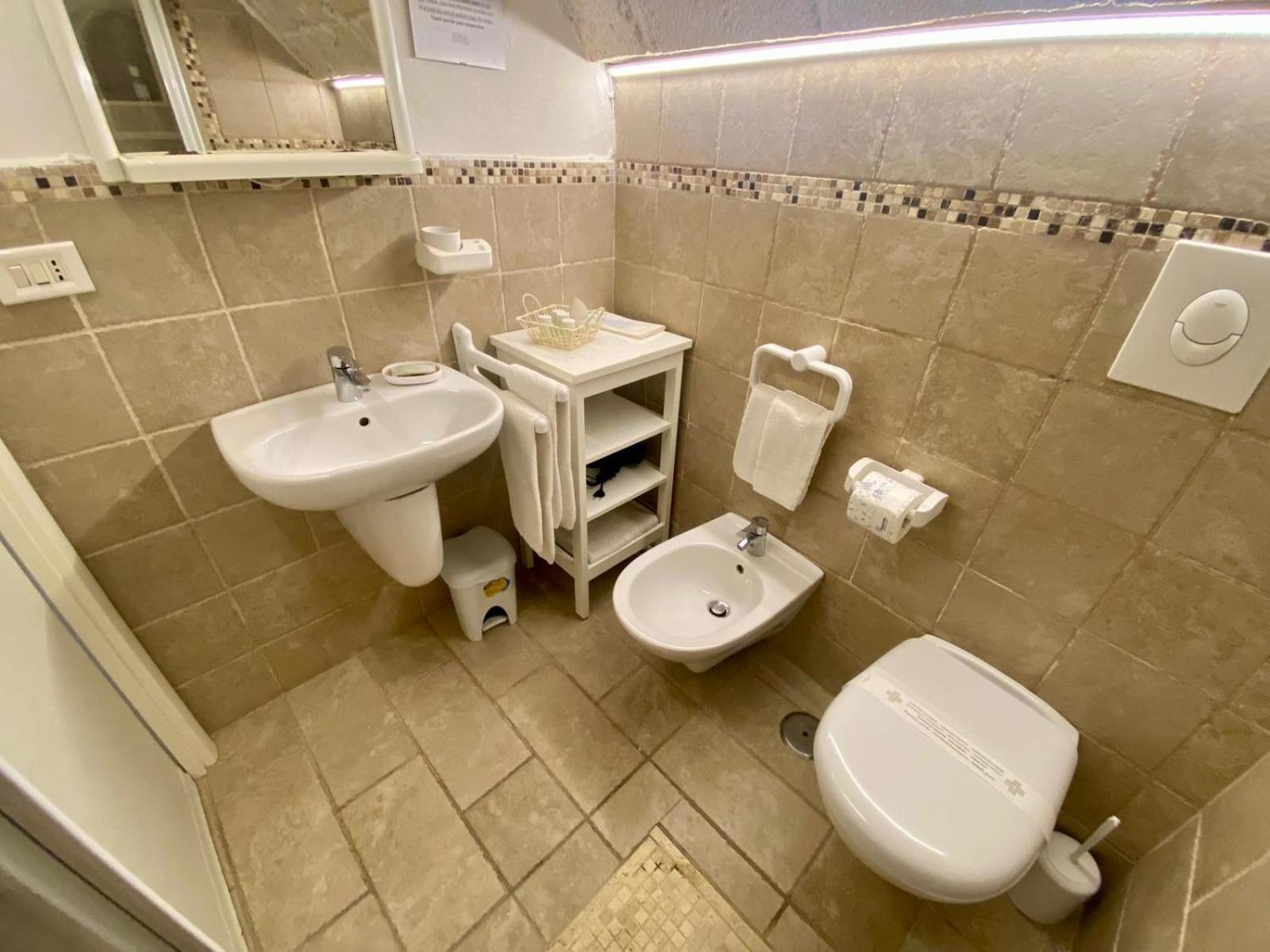 Casa Felice Bed & Breakfast Monopoli Bagian luar foto